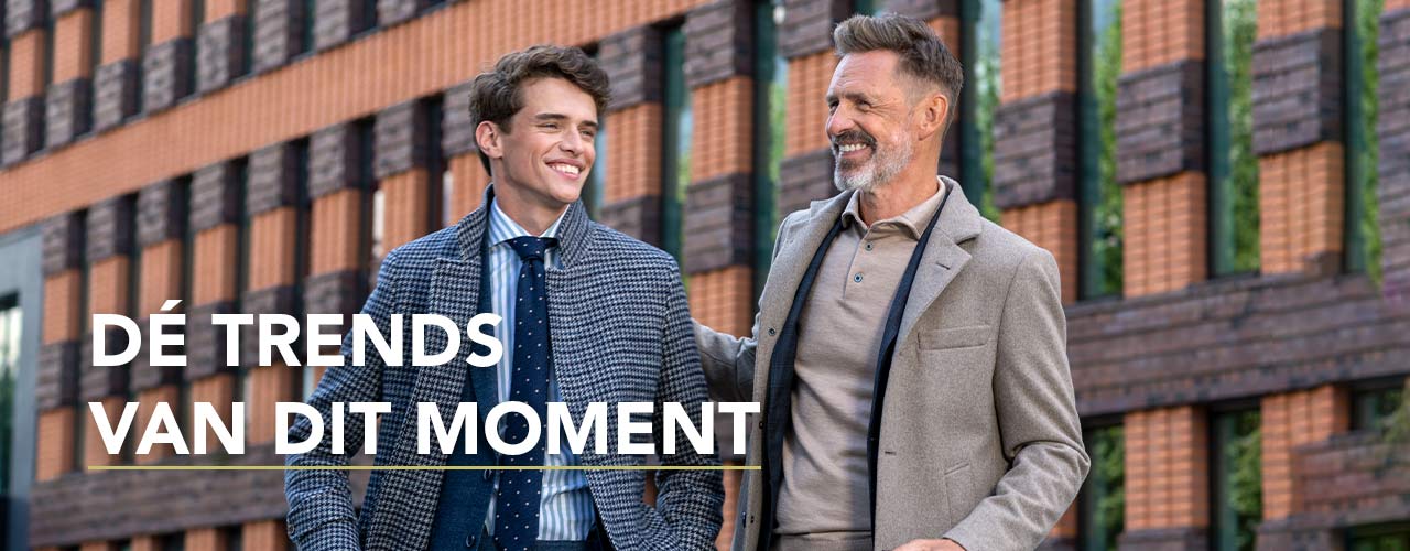 Heren mode trends 2021 Twee modisch geklede mannen
